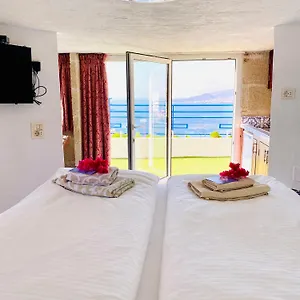 apartamento-atlantico-terraza-nica-con-vistas-al-ocano.adeje-hotels.com/